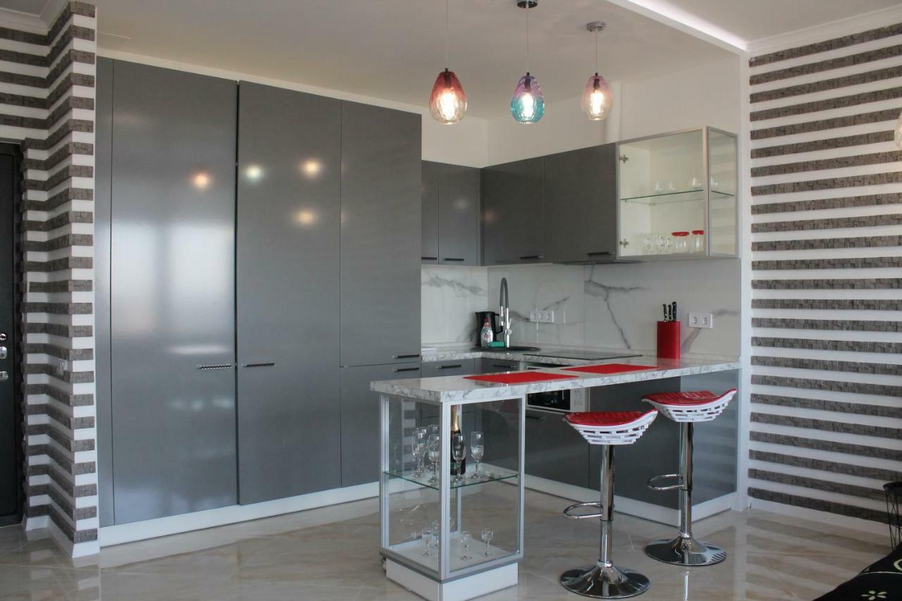 M&P Vip Appartments In Arkadia Odessa Eksteriør billede