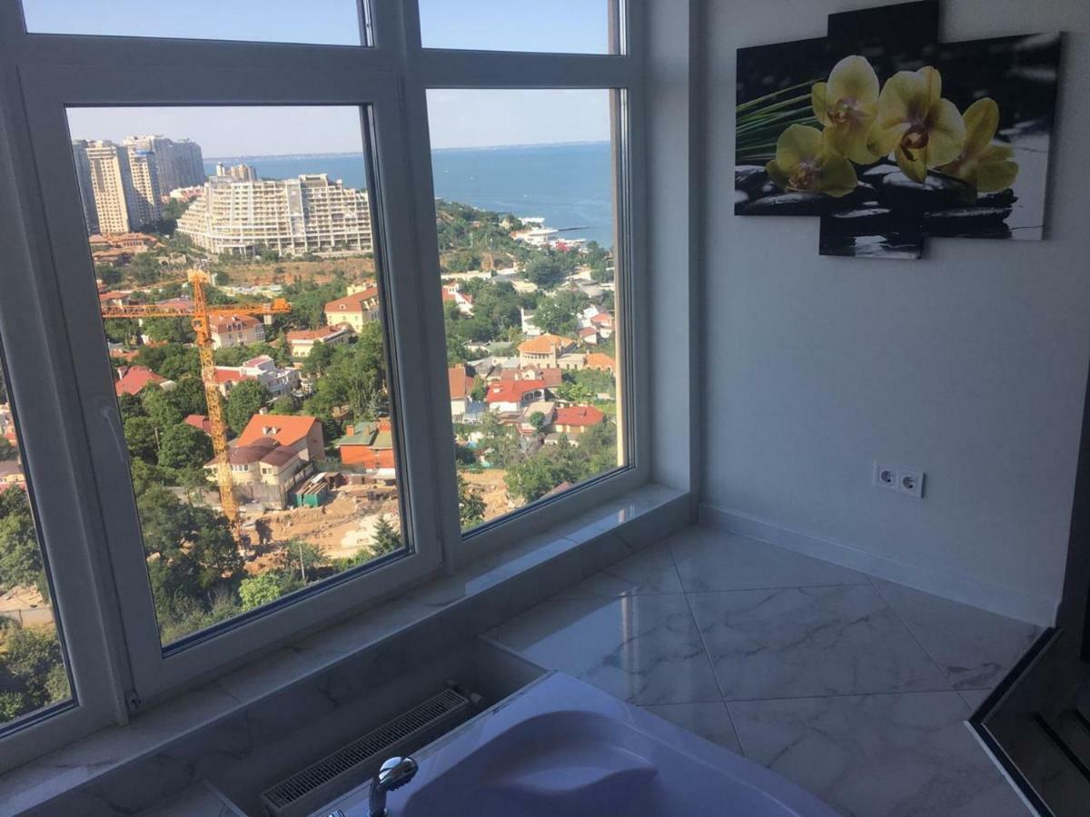 M&P Vip Appartments In Arkadia Odessa Eksteriør billede