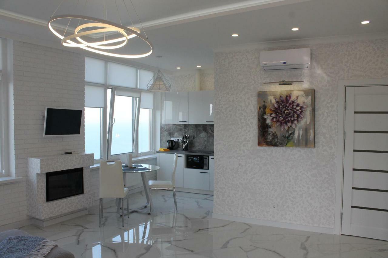 M&P Vip Appartments In Arkadia Odessa Eksteriør billede