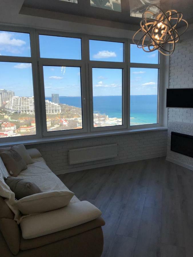 M&P Vip Appartments In Arkadia Odessa Eksteriør billede