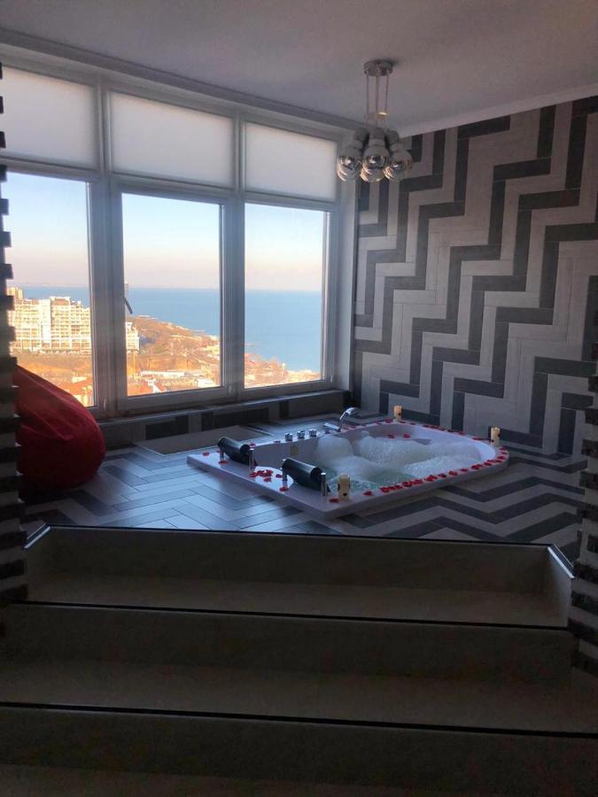 M&P Vip Appartments In Arkadia Odessa Eksteriør billede
