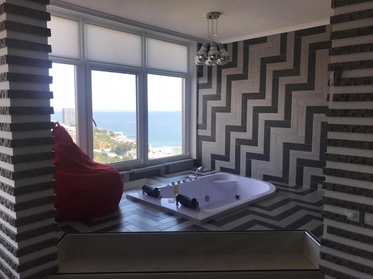 M&P Vip Appartments In Arkadia Odessa Eksteriør billede