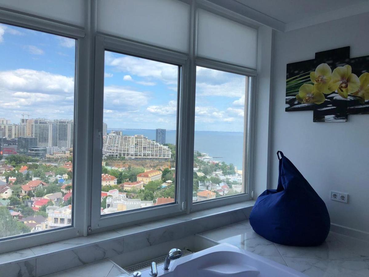 M&P Vip Appartments In Arkadia Odessa Eksteriør billede